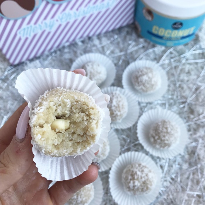 Přečíst Vánoční kokosové kuličky