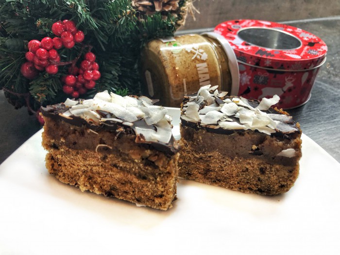 Přečíst RAW Oříškový Dezert