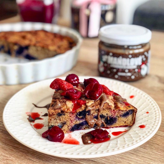 Přečíst BLUEBERRY PIE S OŘECHOVÝM MÁSLEM