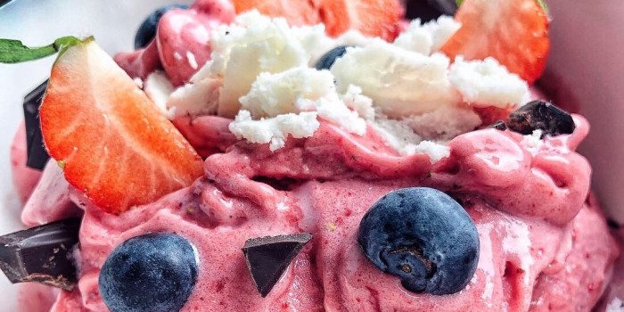 Jahodovo kokosová zmrzlina