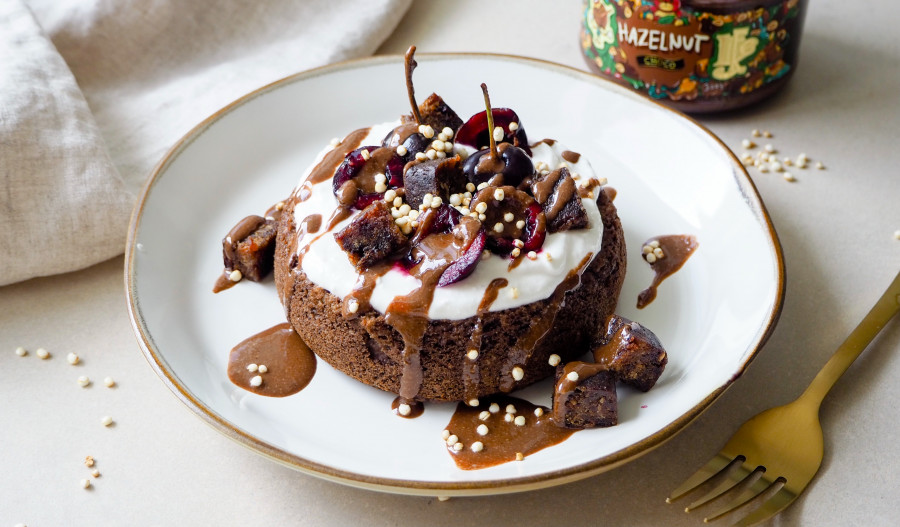 CHOCOLATE HAZELNUT MINI CAKE