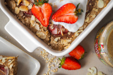 Pečená jahodová ovesná kaše