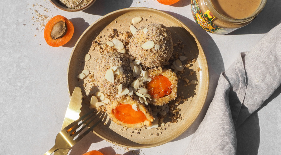 Meruňkové tofu knedlíky